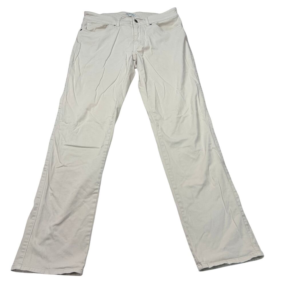 Peter Millar mens light beige signature sateen classic fit chino. Size 33 x 32.